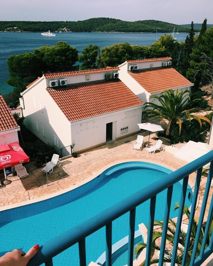 Illyrian Resort Milna  Ngoại thất bức ảnh