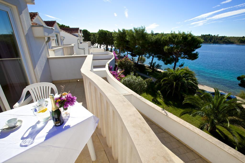Illyrian Resort Milna  Ngoại thất bức ảnh